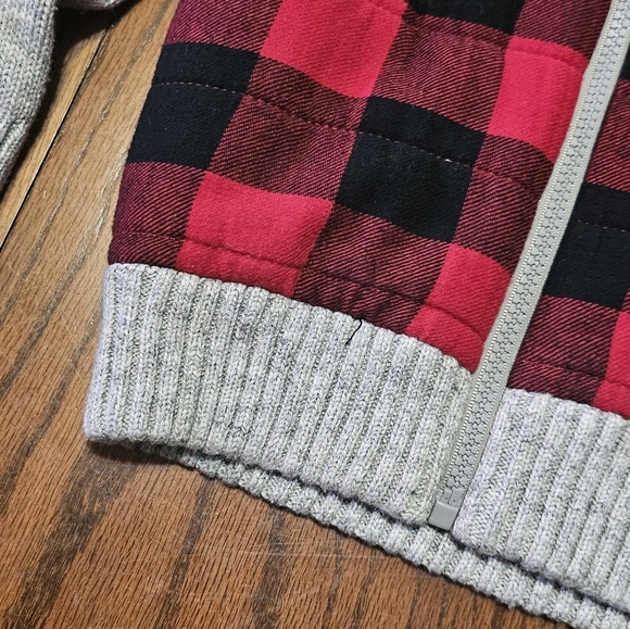 Cat & Jack Buffalo Check Knit Zip up Sweater Red & Black Size 3T - Picture 7 of 13